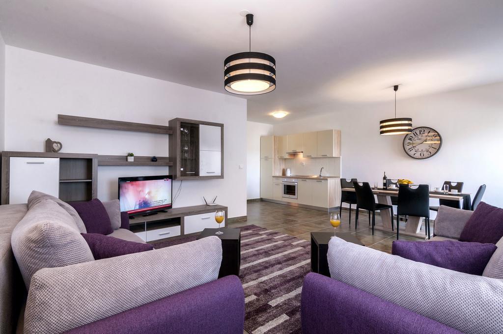 White Residence Accommodation Sukošan 外观 照片