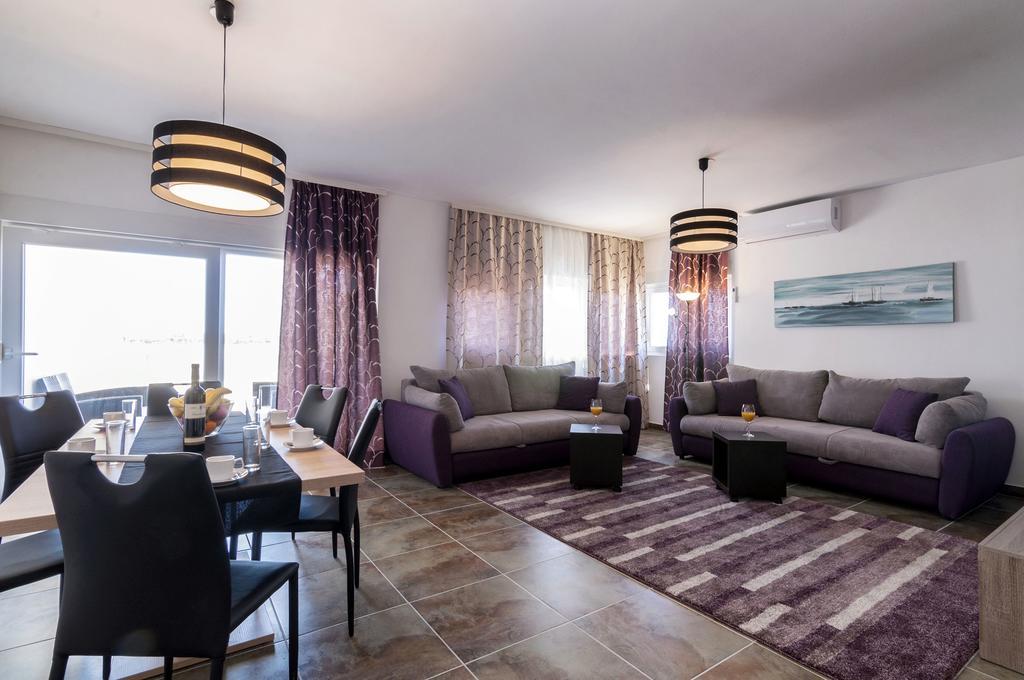 White Residence Accommodation Sukošan 外观 照片