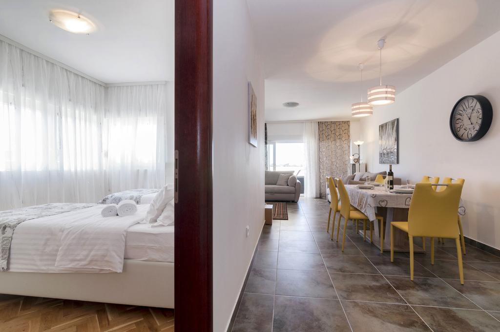 White Residence Accommodation Sukošan 外观 照片