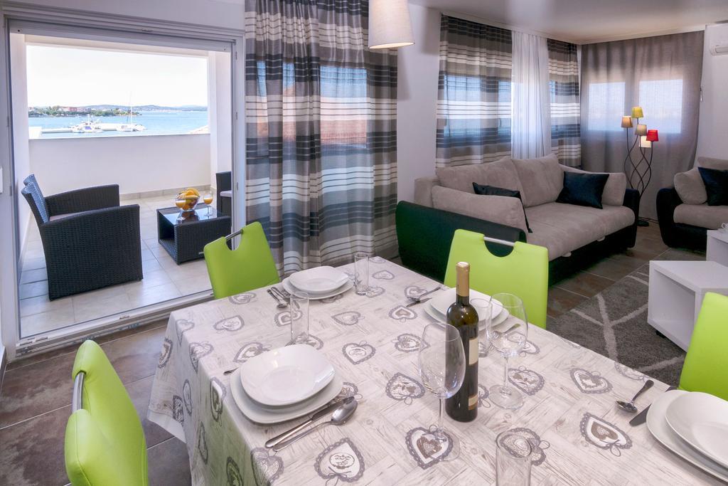 White Residence Accommodation Sukošan 外观 照片